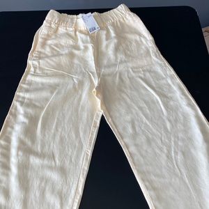 Lightweight pants ~ Manifest Your Best Life 💯